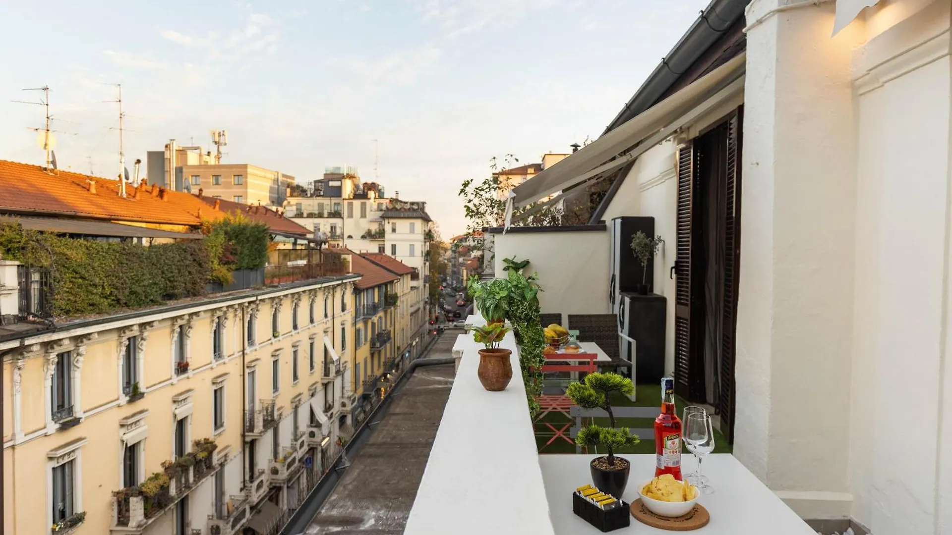 Milano City Life Elegant Penthouse With Terrace, Wi-Fi Netflix, Subway 0*, Milan Italy