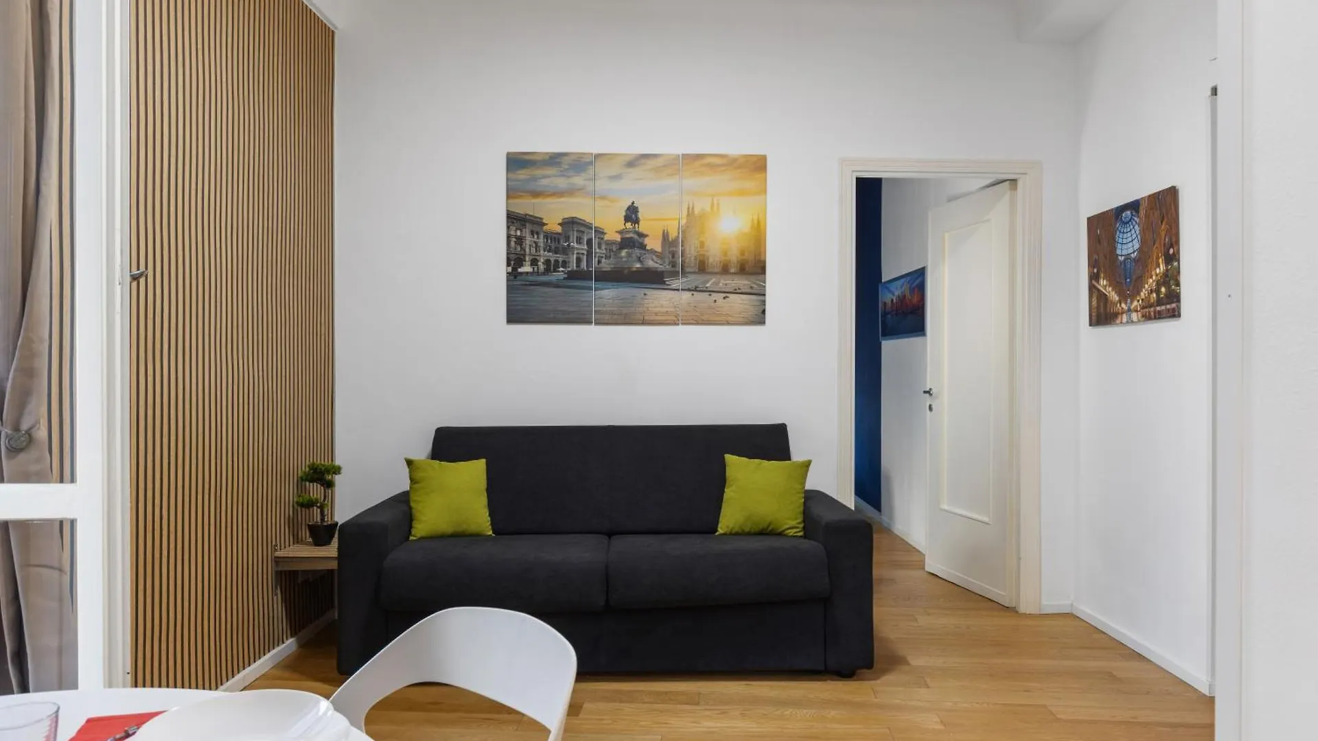 Milano City Life Elegant Penthouse With Terrace, Wi-Fi Netflix, Subway Apartment