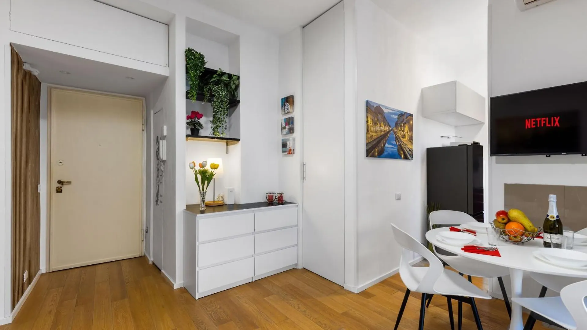 Milano City Life Elegant Penthouse With Terrace, Wi-Fi Netflix, Subway Apartment